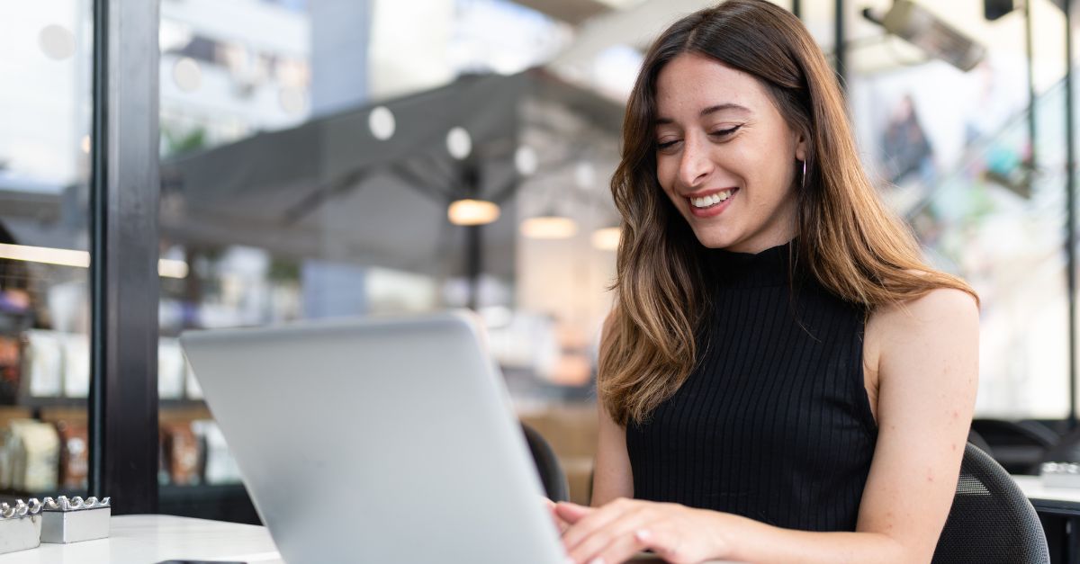 5 ways to create a dynamic LinkedIn profile - Addison Group