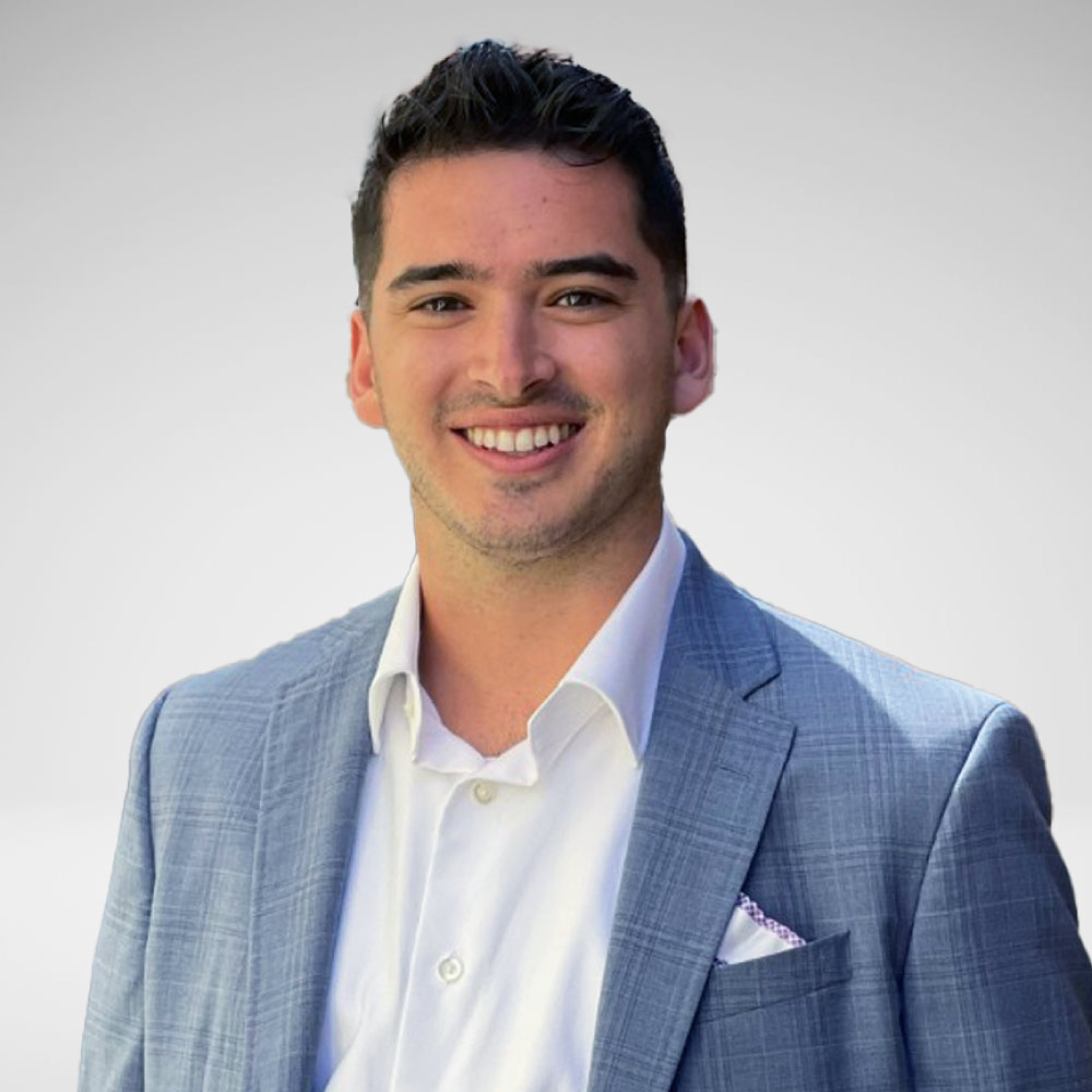 Addison Group Headshot of Branch Manager Nick Gutierrez