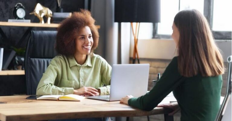 Here are five tips on how to quit your job without leaving anyone in the dust – and protecting yourself professionally. 