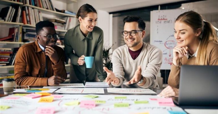 This guide explains how content managers bridge business goals and audience needs through Content Architecture, combining creativity, strategy, and technical skills.