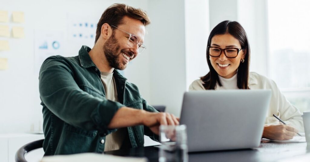 A strong Q4 hiring plan helps your team focus on the roles that matter most before the year ends, especially when specialized talent is still hard to find.